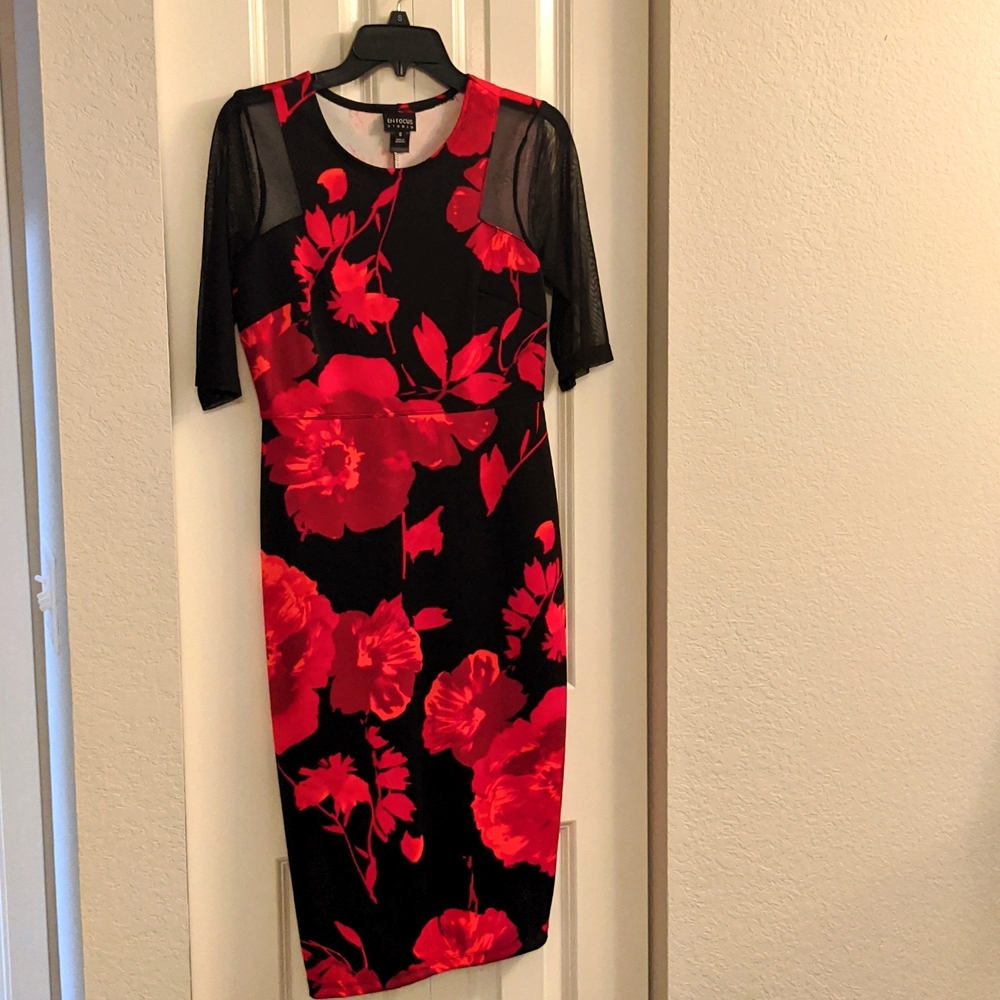 En Focus Studio dress, size 8, red and black
